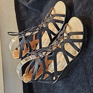 Skechers Black Wedge Sandals  EUC Size 6